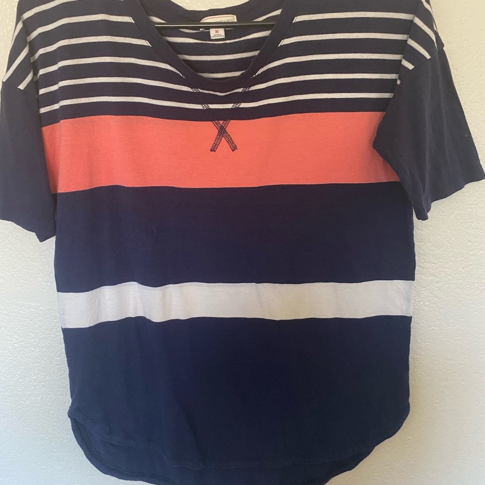GAP tee ASO Teen Wolf!